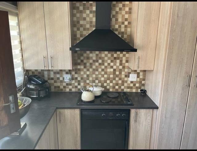 4 BEDROOM PROPERTY TO RENT IN BIRCHLEIGH NORTH